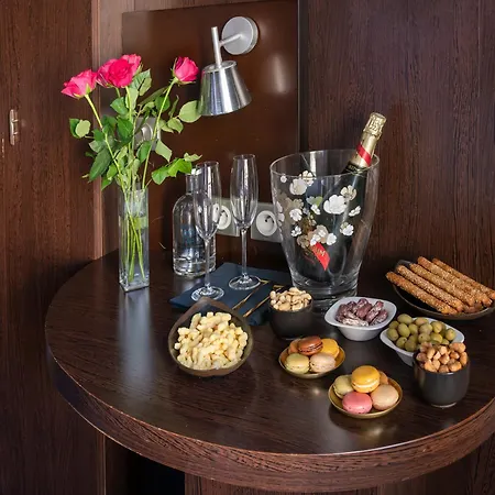 Du Parc Montparnasse 3* Parigi